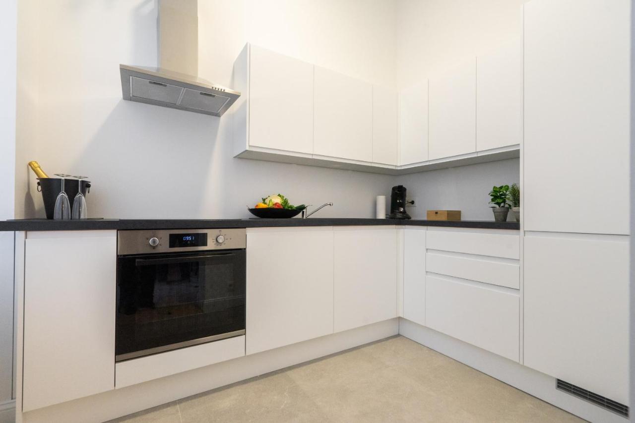 The 99, Appartement Sauna & Parking Liège Zewnętrze zdjęcie